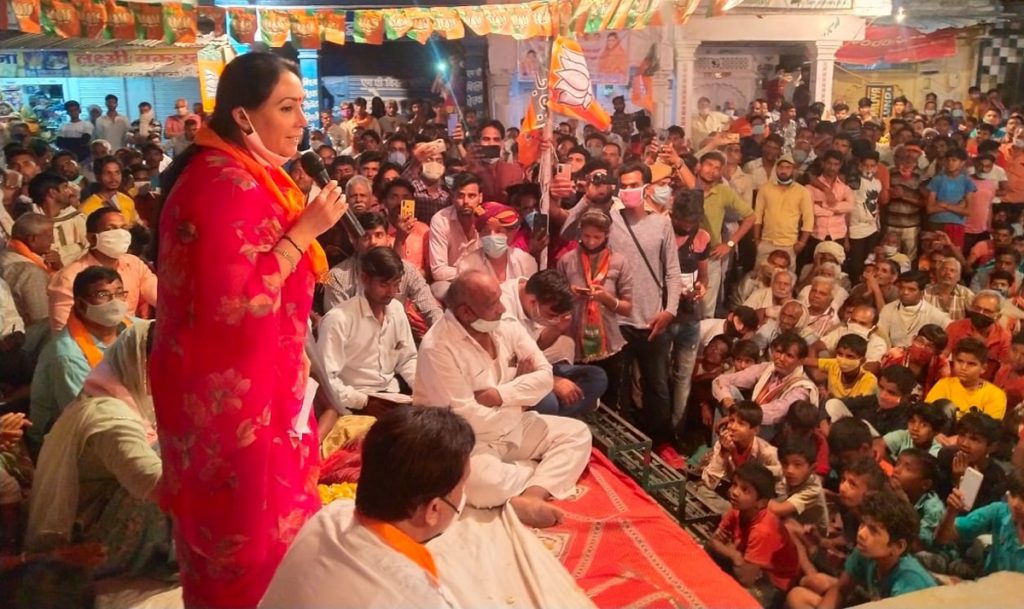 प्रदेश महामंत्री व सांसद ने किया भाजपा प्रत्याशी माहेश्वरी के समर्थन में जनसंपर्क